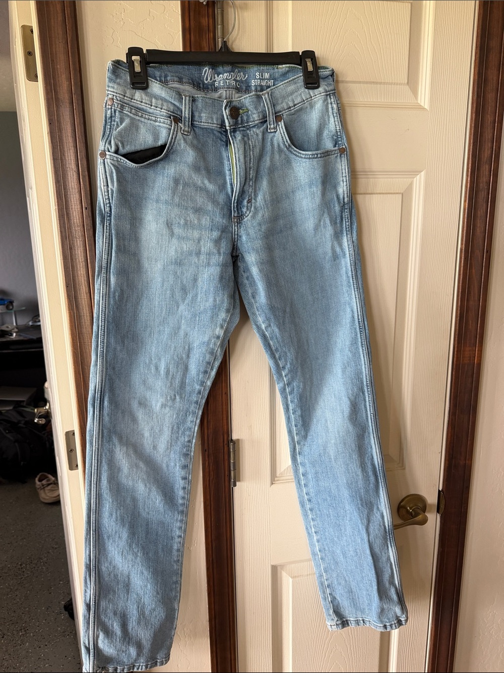 Wrangler Slim Straight Jeans 30x32 in Light Wash Blue